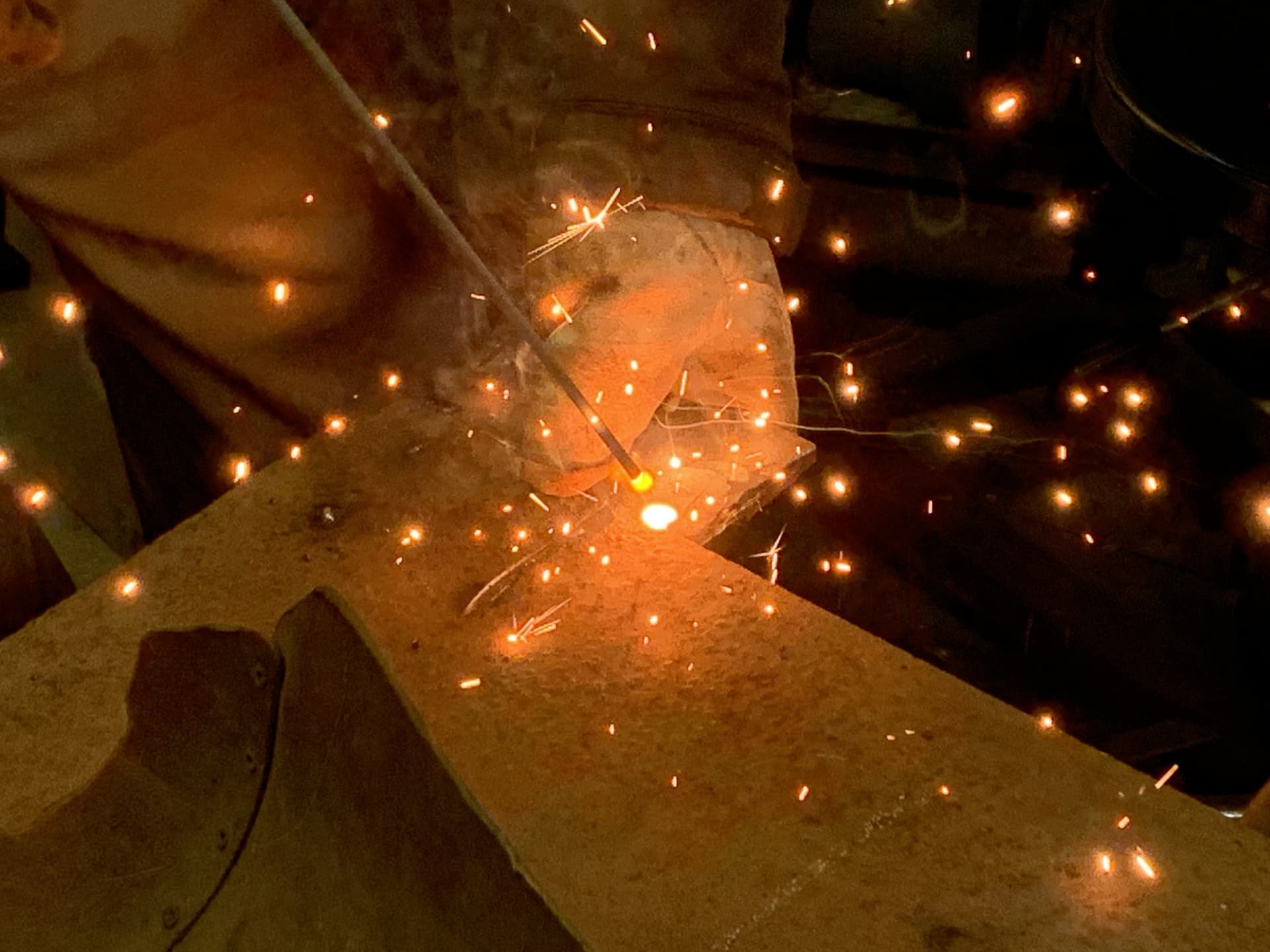 溶接作業中の写真